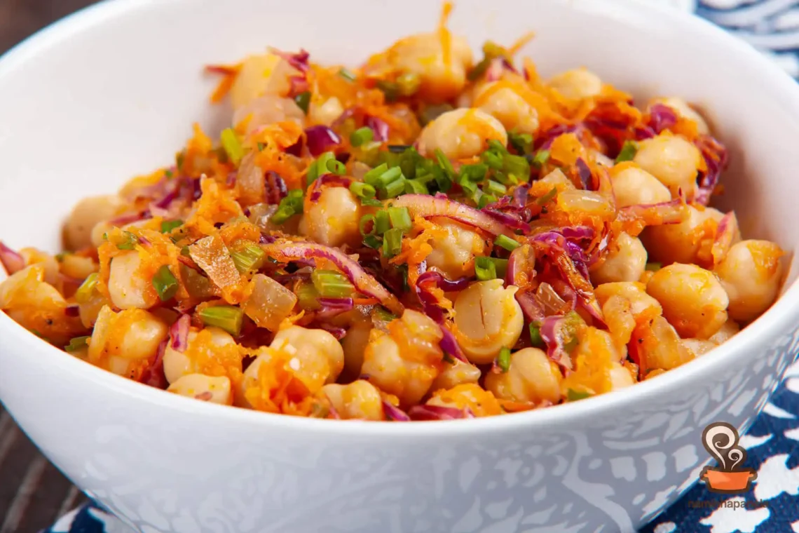 Salada de grão de bico - quero comida de verdade