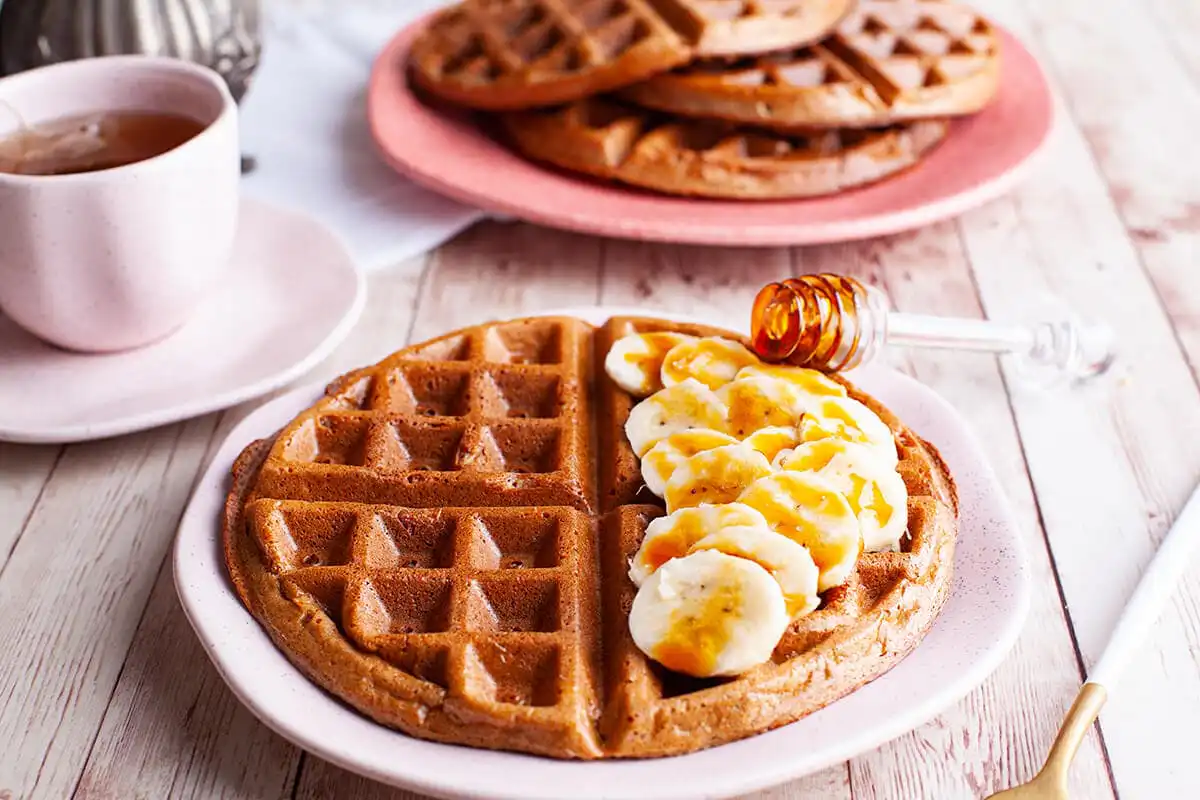 Waffle de aveia e banana