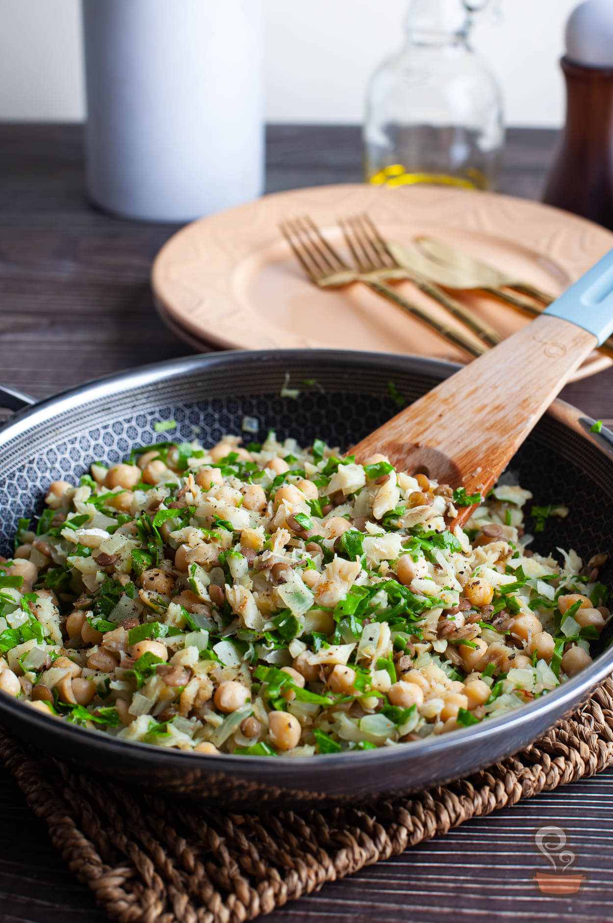 Salada de bacalhau com grãos - Quero Comida de Verdade