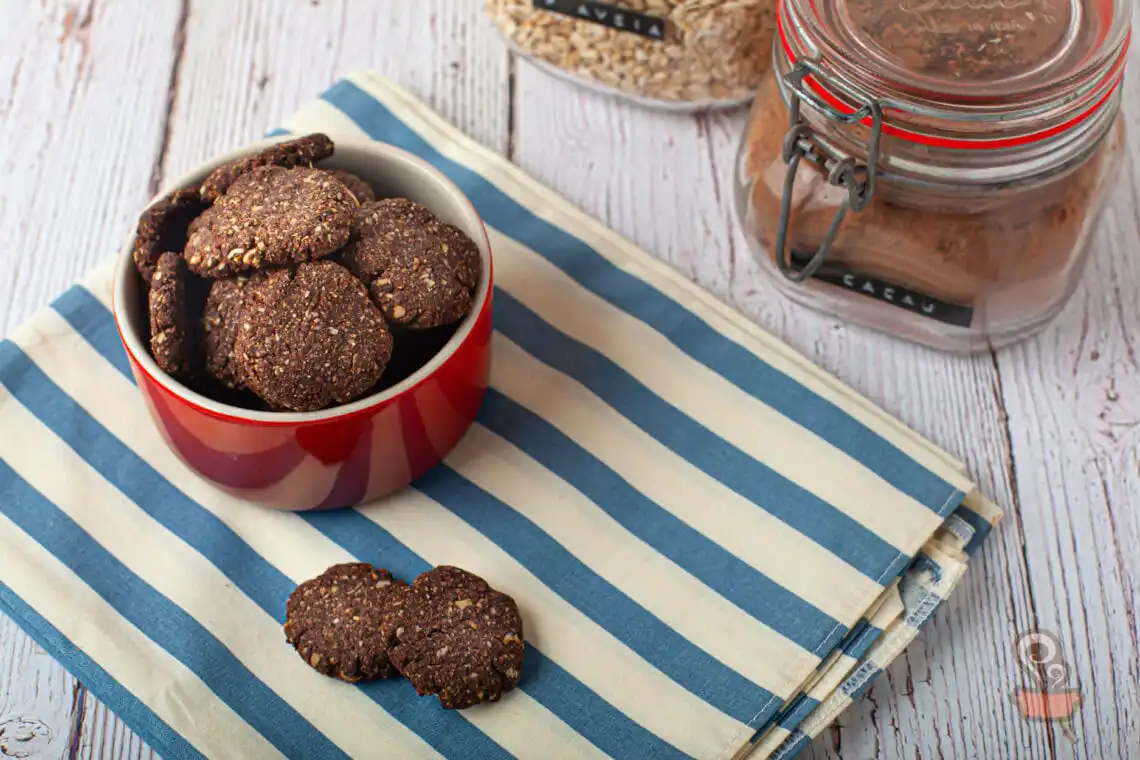 Biscoito de cacau e amêndoas - Quero Comida de Verdade - Receita saudável