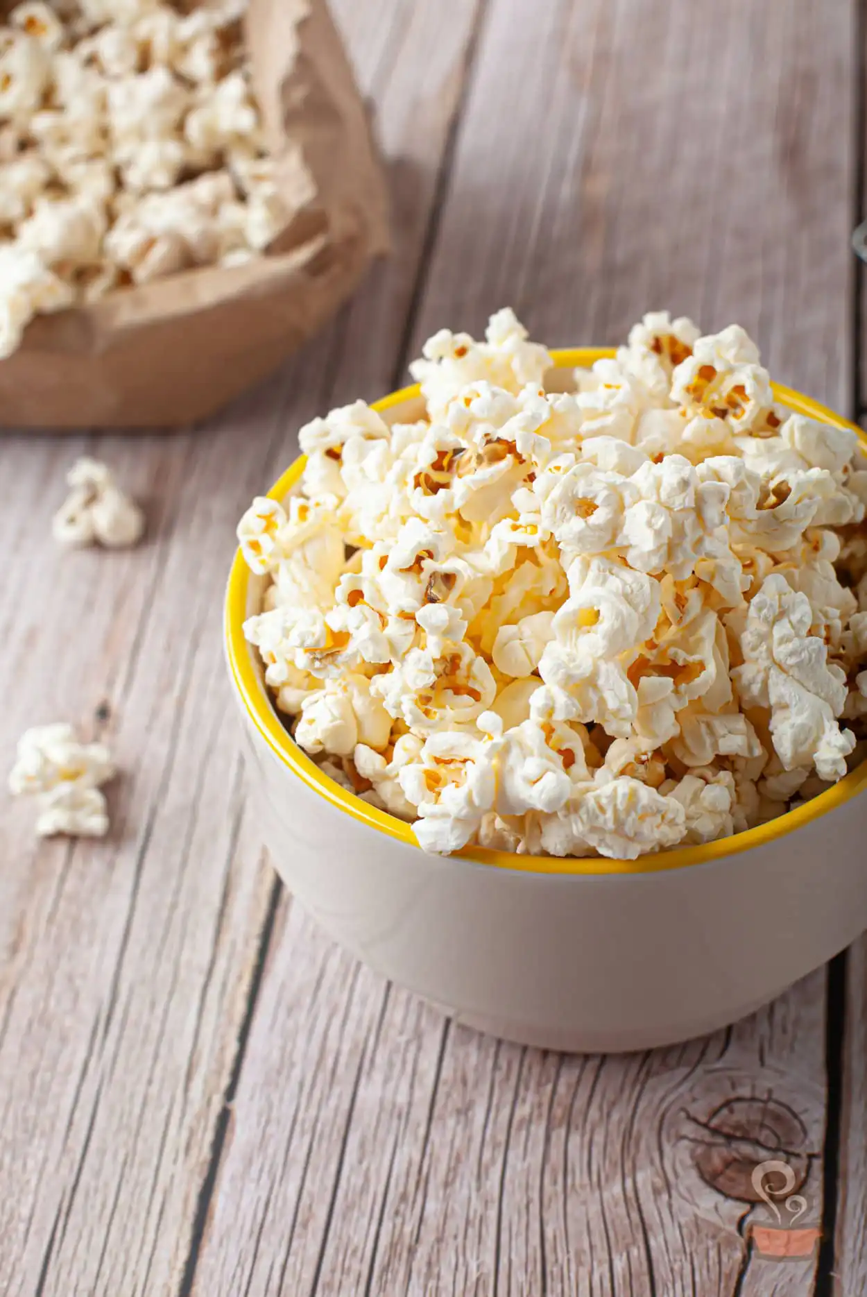 Pipoca de micro-ondas saudável - Quero Comida de Verdade - Receita Saudável Pipoca de micro-ondas saudável - Quero Comida de Verdade - Receita Saudável