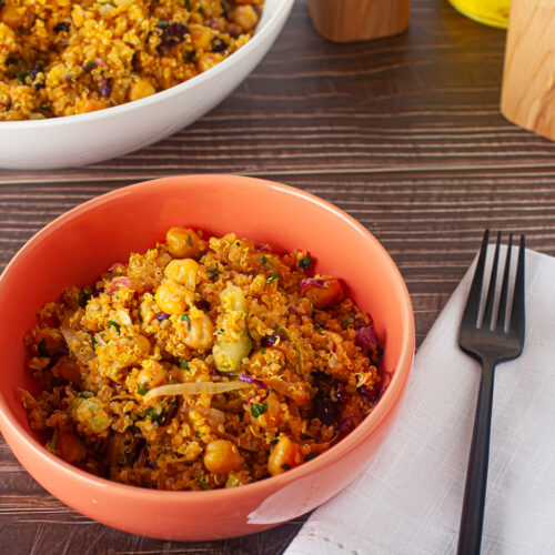 Salada de quinoa assada - Receita saudável - Quero Comida de Verdade